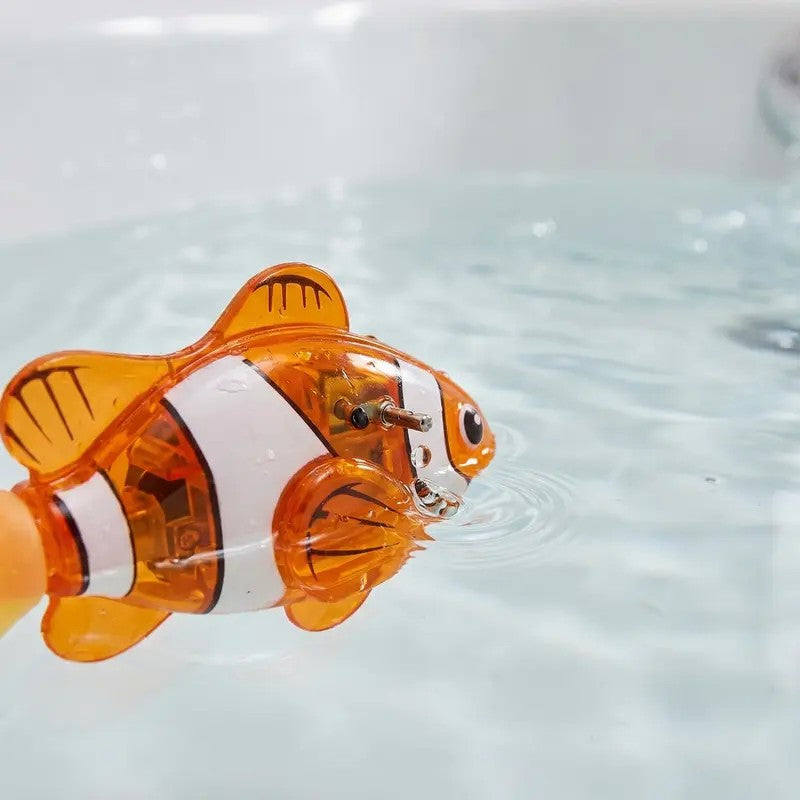 🔥🐠Fully automatic electronic pet fish - activated by sensing, emitting LED light while swimming - water interactive robotic fish toy✨